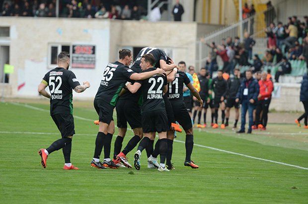 Denizlispor Manisaspor Maçı Sona Erdi