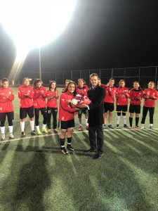 İYİ Gençlik, Horozkentspor Kadın Futbol Takımı’nı Ziyaret Etti