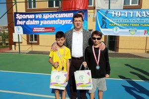 Atatürk’ü Anma Tenis Turnuvası’nda Madalyalar Başkan Subaşıoğlu’ndan
