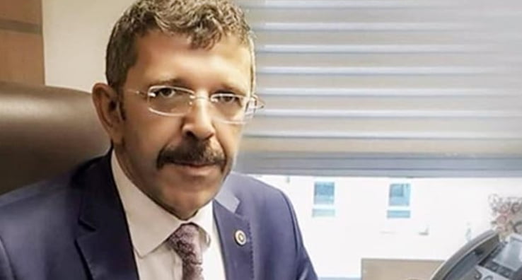 Milletvekili Öztürk, sokağa çıkma yasağının zamanlamasını sosyal medyadan eleştiri yağmuruna tuttu