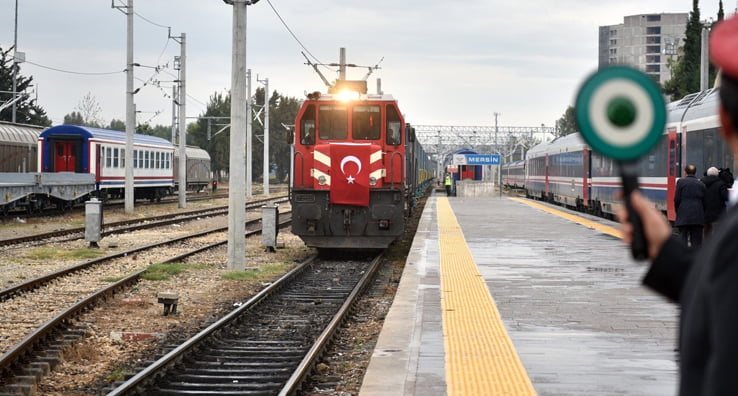 Bakü-Tiflis-Kars demiryolu hattının kapasitesi artırıldı, ilk tren Denizli’ye yola çıktı
