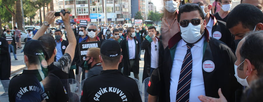 Ankara’nın ardından Denizli’de de savunma polisle karşı karşıya