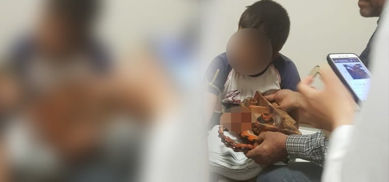9 yaşındaki Ramazan elini arık açma makinesine kaptırdı