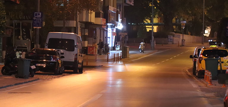 Denizli’de sokağa çıkma kısıtlamasında ikinci günde sokaklar boş kaldı