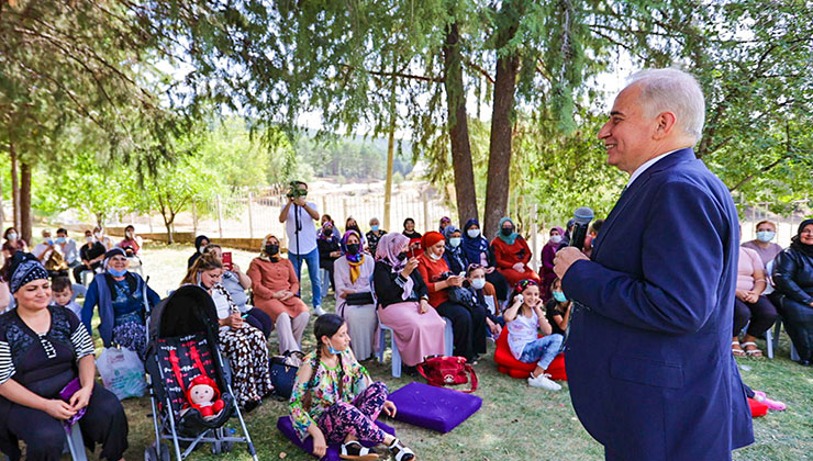 Başkan Zolan yaz kampı finalinde kadınlara buluştu