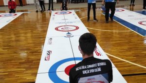 Floor Curling şampiyonu Denizli