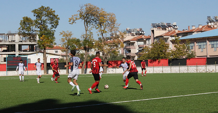 Sarayköyspor yenilenen stadında galibiyetle başladı