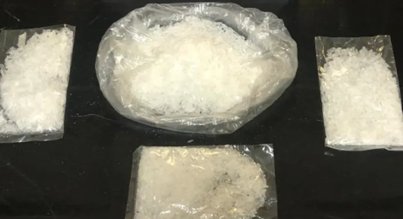 Uyuşturucu ticareti yapan 8 kişi tutuklandı