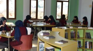 Denizli’de okul kütüphaneleri kitaplarla zenginleşti