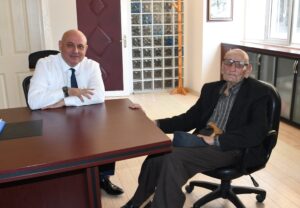 Belediyenin emektar şoförü Tütüncü, Başkan Şevik’i ziyaret etti